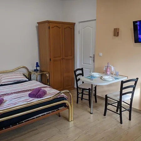 Studio Apartman *